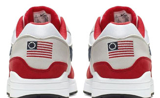 Nike's Betsy Ross flag